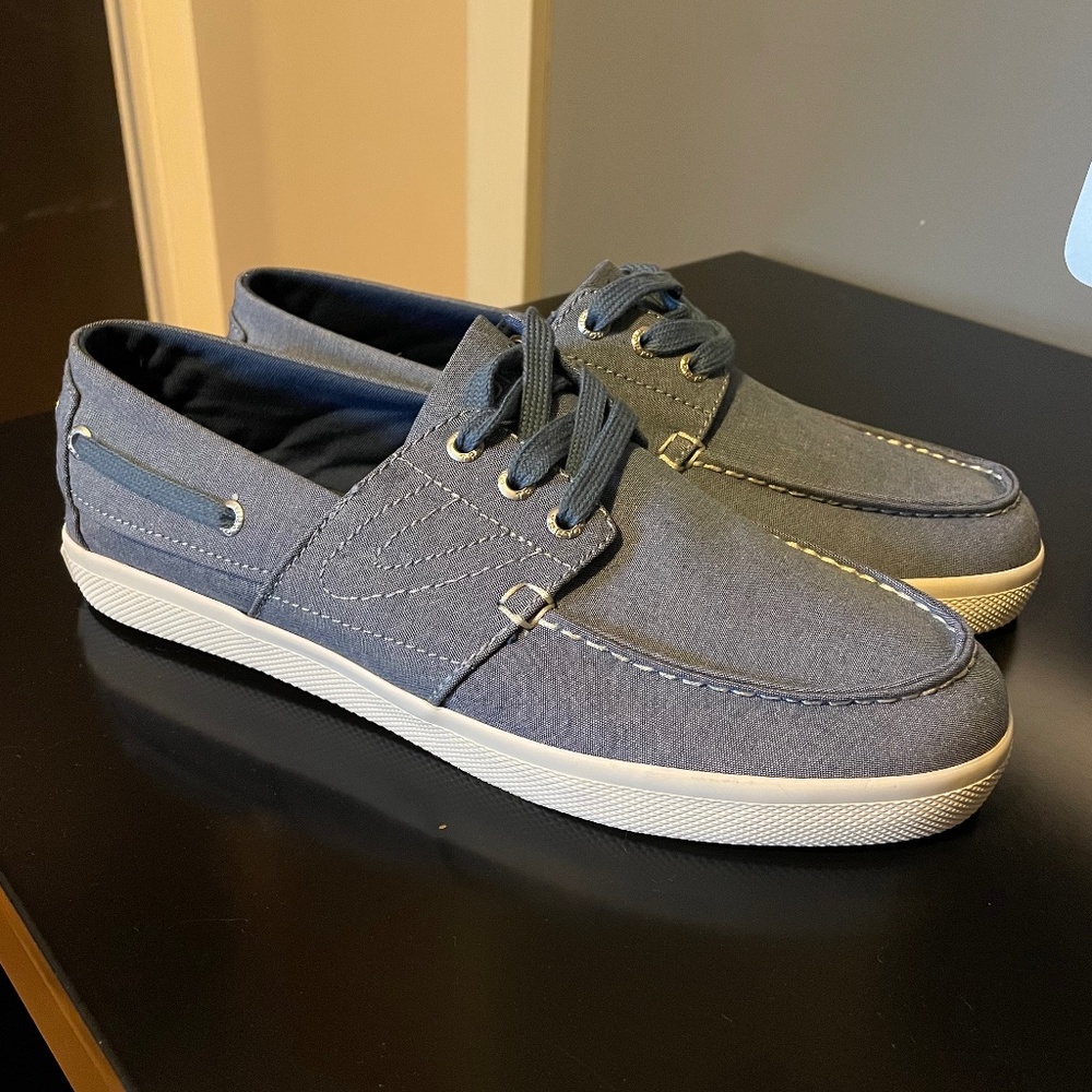 BRAND NEW Tretorn Men’s Shoe Size 9